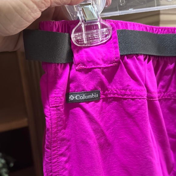 Colombia Women's Pink Shorts 6” Sz M - Picture 8 of 9